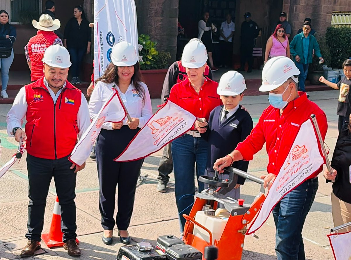 h_conexion's tweet photo. 🔴 #AlMomento | #Coacalco puso en marcha la #construcción de un #arcotecho récord de 420 m² en la primaria Gabriela Mistral. La obra sustituye a la #techumbre que se #desplomó por la #granizada del 9 de abril🏫Entérate de más en la nota👇
https://t.co/ibzQNvaOtU https://t.co/6eCCgyWRic