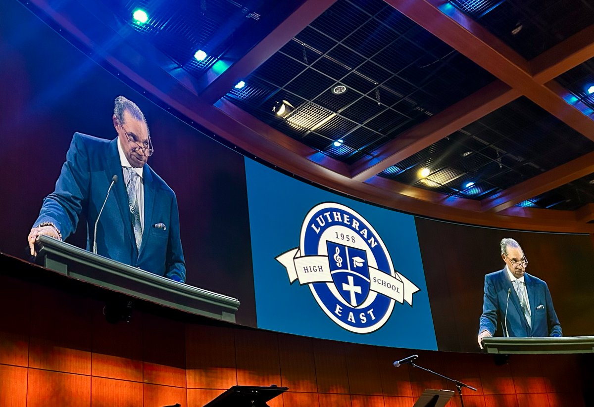portofcleveland's tweet photo. 🎓 Congrats to the Class of 2026!

Proud to see Board Secretary Stefan Holmes and COO Dave Gutheil deliver commencement speeches at Lutheran East and Lutheran West, helping inspire the next generation of leaders.

#GraduationSeason #PortOfCleveland https://t.co/bwoOGw6OtH