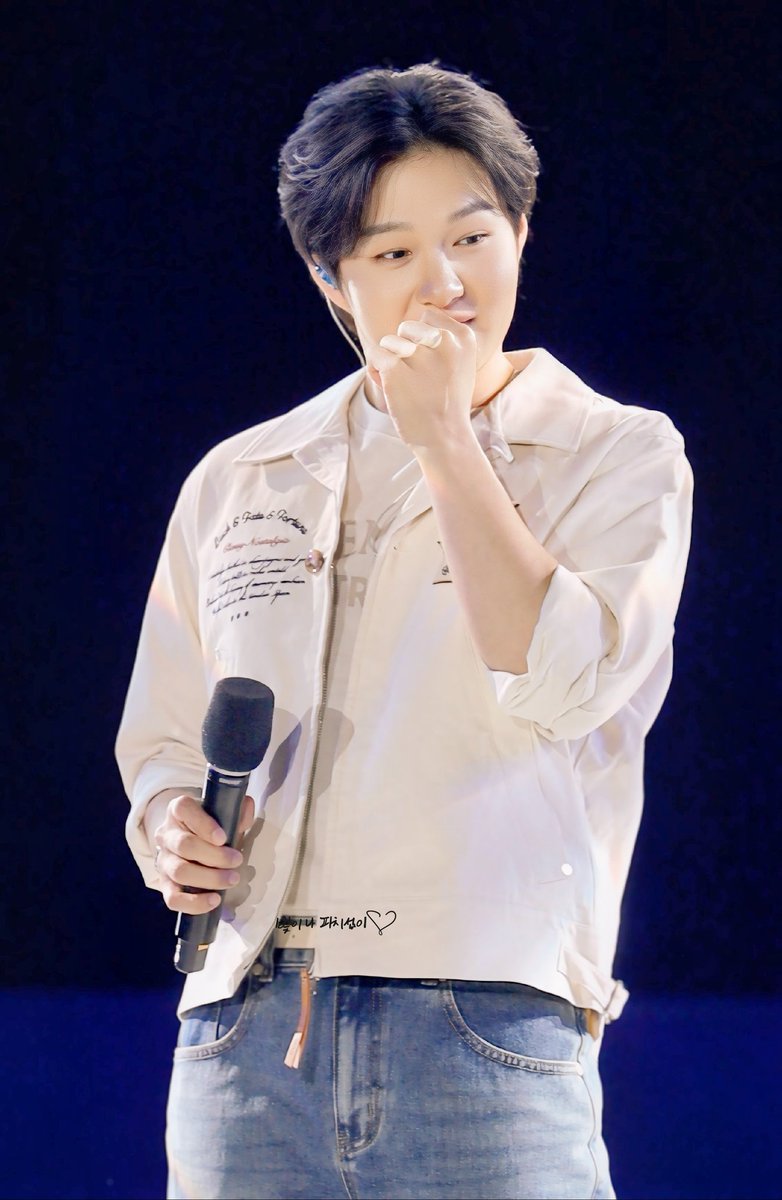 mojji_cs_love's tweet photo. 260430 아산 성웅 이순신 축제 #이창섭
예쁜이 보고 싶다 😭 
#이창섭 #LEECHANGSUB https://t.co/KHkiJ9bM8M