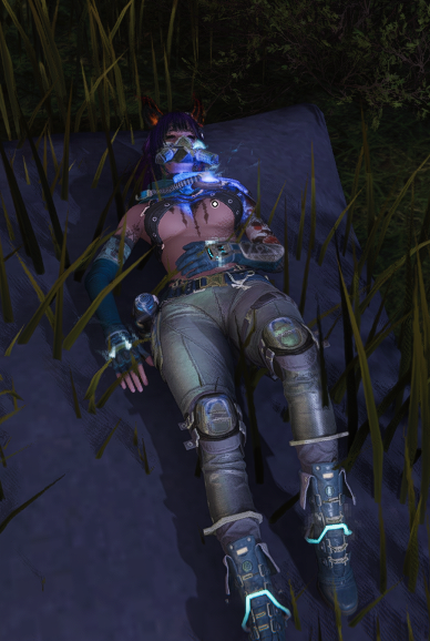 QueenOfTaming's tweet photo. ONCE HUMANNN time! Holy shit look at that view. Mmm underboob. <3 https://t.co/PWMsiHAg6k