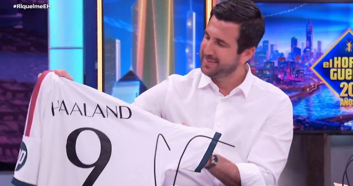 esport3's tweet photo. 🔴ÚLTIMA HORA

⚽️Enrique Riquelme promet portar Erling Haaland i Rodri al Reial Madrid si surt escollit president

👉https://t.co/eczUquvhYZ https://t.co/q3tYHFcocz