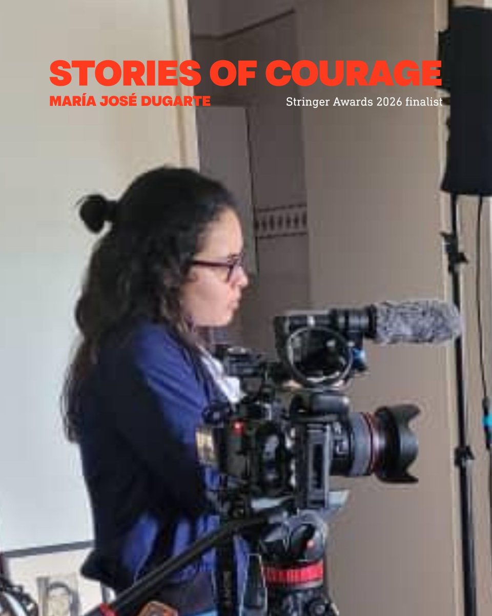 stringerjournos's tweet photo. STORIES OF COURAGE: María José Dugarte - Journalist on Migration, Cultural Preservation, and Human Rights 

Venezuelan journalist Dugarte demonstrates the power of community-based journalism to tell the stories of communities that are often overlooked and underrepresented in mainstream media. Through contributing significantly to media outlets like @elbusTV, El Estimulo, and https://t.co/3ZUvglSBWZ, Dugarte has highlighted issues like LGBTQ+ rights, migration, political imprisonment, and human rights abuses. Her extensive reporting about Venezuelan migrants detained and transferred to El Salvador has helped connect families and bring their stories into international media, amplifying voices that are at risk of being silenced by fear. Dugarte’s approach of hyperlocal, face-to-face storytelling allows her to empathetically capture the social and historical value of everyday lives often excluded by large publications. Though her work subjects her to major risk and harassment in a highly censored and surveilled environment, Dugarte uses anonymity, encrypted communications, and limited public visibility to overcome those challenges. Her work proves her immense dedication to sharing the voices of those most affected by displacement and social fragmentation and preserving the cultural memory of Venezuela despite efforts to erase these experiences from public narratives. 

Visit https://t.co/FUwxSskmxe to learn more about The Stringer Foundation.
Support courageous journalism by donating today (https://t.co/wBECe7Ntxh ).