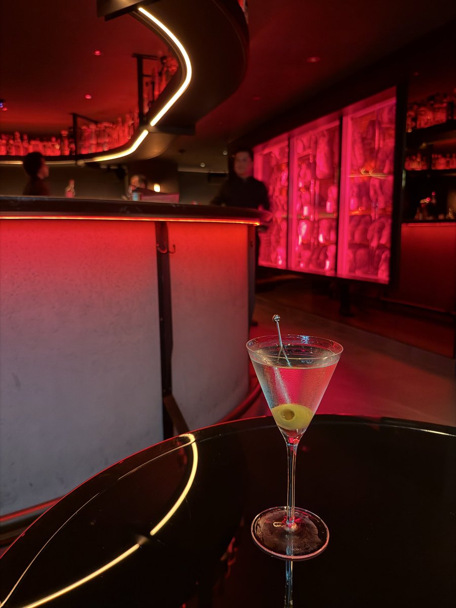 shaig's tweet photo. Brex Supper Club

Loading... https://t.co/V06s4LKNzW