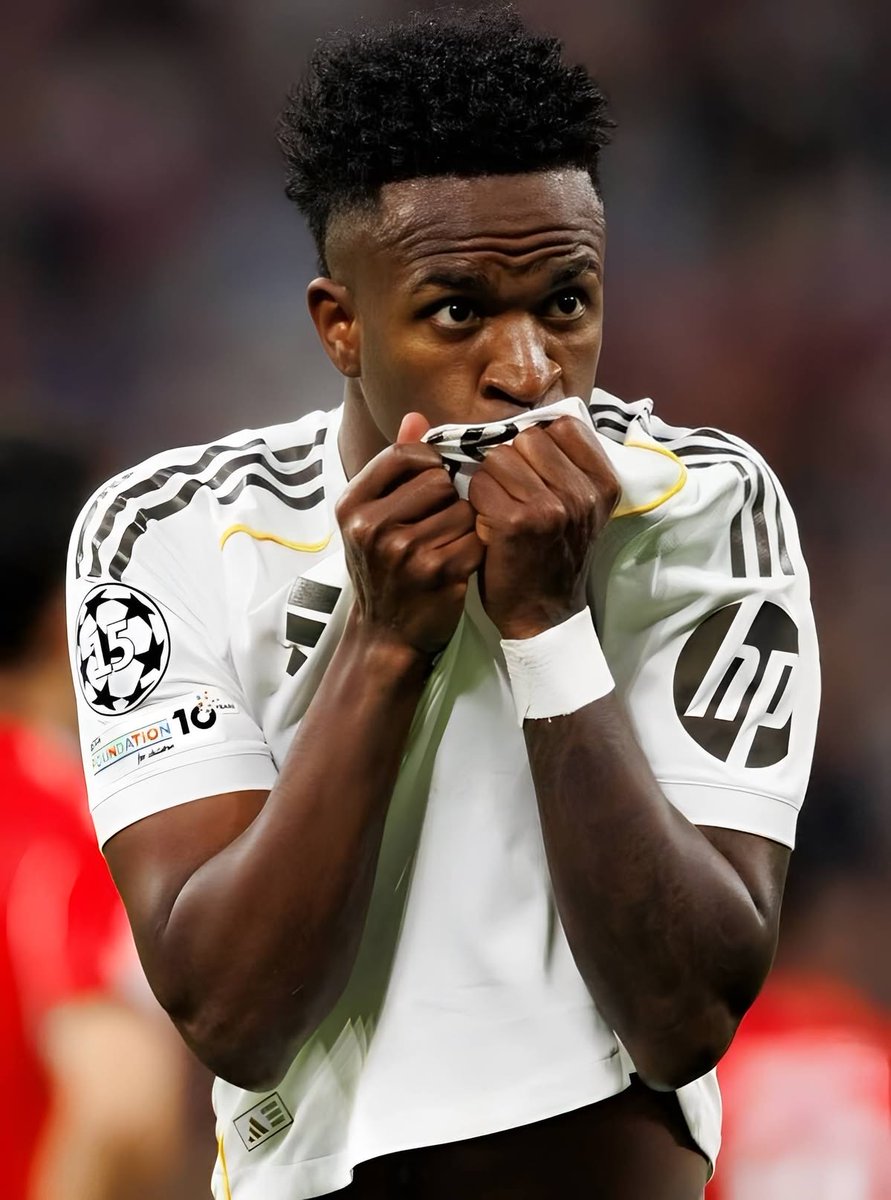 theMadridZone's tweet photo. 🚨🚨 Florentino Perez: "Viní Jr. WANTS TO STAY and I WANT HIM TO STAY.

There is still a year left in his contract. There is time left." @diarioas https://t.co/9hbfXQRwaT