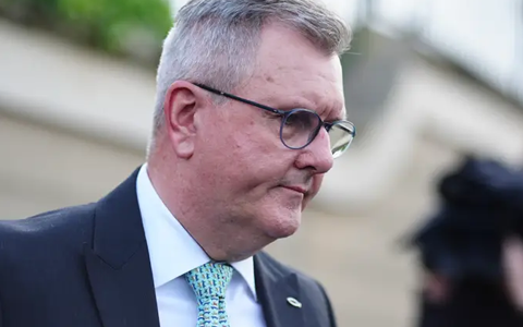 CareApps's tweet photo. Woman who alleges Donaldson rape ‘tried not to be a victim’, courts hears: A woman who claims she was raped as a child by Sir Jeffrey Donaldson has said she should have brought the alleged abuse to police years earlier but had “tried... https://t.co/OPWG9jjbJL https://t.co/Oa3Hw0OVPb
