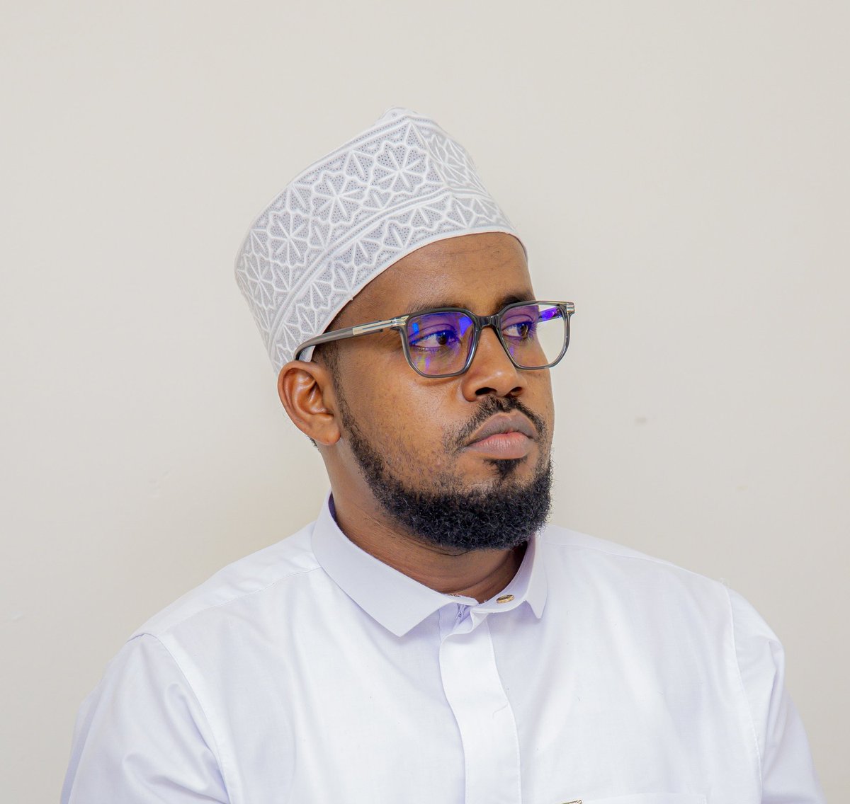 NuurPolitical's tweet photo. The Director General of the Ministry of Religion &amp; Endowments, Sh. Ayanle H. Ahmed, held a meeting with the religious scholars of the Awdal Region. The D.G expressed his sincere appreciation to the scholars for the warm welcome &amp; hospitality they extended to him during his visit. https://t.co/0RfNq675AK