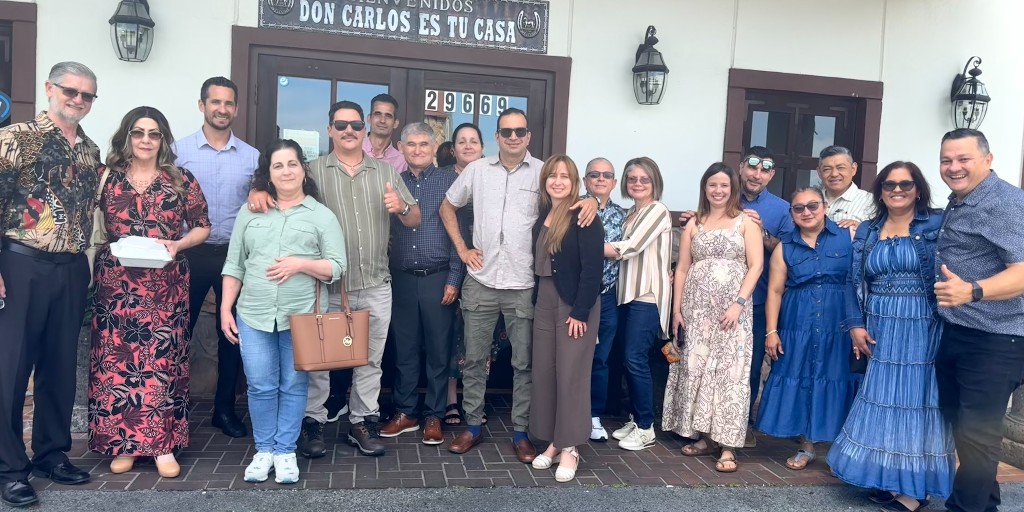 PlantingAlabama's tweet photo. Five years ago, this gathering didn’t exist. Today, a growing network of Hispanic church planters is thriving in southern Alabama. 🙌

Join us in celebrating what God is doing through these faithful leaders as they spread the Gospel across our state! https://t.co/cqj42Fy6Qa