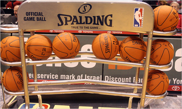 headsofcabbage's tweet photo. 2006 New Regulation Ball Experiment https://t.co/IYtXll0VFH