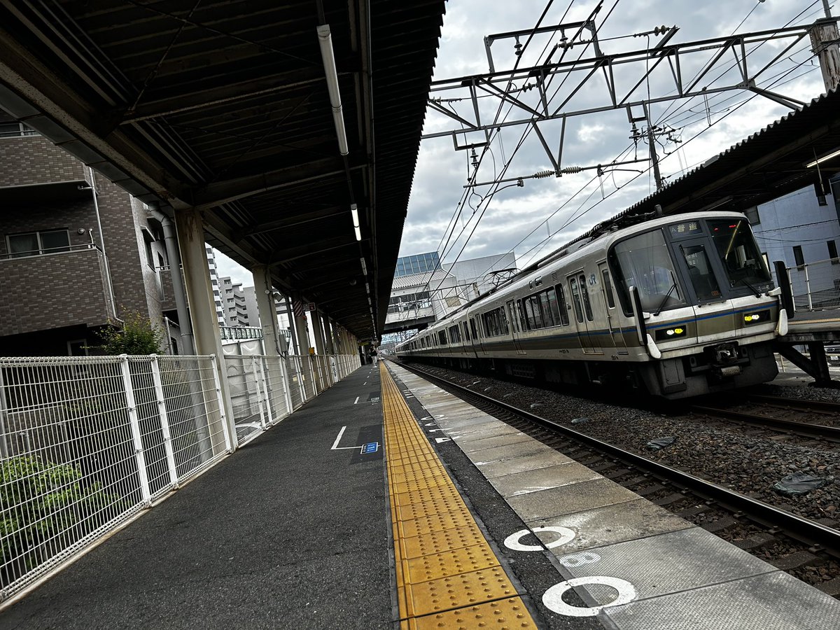 鉄道プラサボ　鉄道プレート　西明石　草津　近江今津 草津以北の琵琶湖線に221系復活⁉️（※総体臨） 今年から6両→4＋4の8両に。