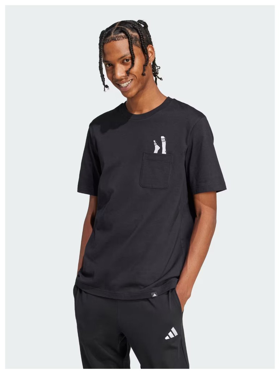 CaptainThreads's tweet photo. Ad: 🚨 Price drop 🚨 The adidas Lounge Slides Graphic Pocket T-Shirt in "Black" is £20 (down from £25). Link > https://t.co/Kx3BlCx0De

Sizes XS to 2XL https://t.co/LkRBTrcOc4