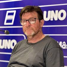 DANIELFIOCHETTA's tweet photo. #Ovación90 Alfredo Berti @CSIRoficial "Fue doloroso que Sebastián Villa no fuera al Mundial. Me pareció raro que lo llamen y después no lo lleven. El hizo todo para estar. Fui injusto, merecía estar" @radionihuil https://t.co/llCBbeQvk6