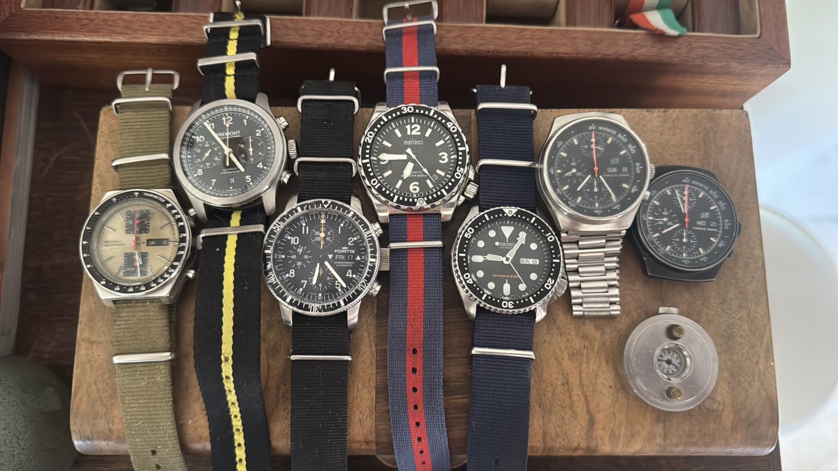 BlickyIan's tweet photo. hopefully no Burglars are following me ... But my watch collection - not to show off before I'm shot down more to show how boring I am ! - They all have a very similar style - my favourite is .. https://t.co/HZhm6r8DDY