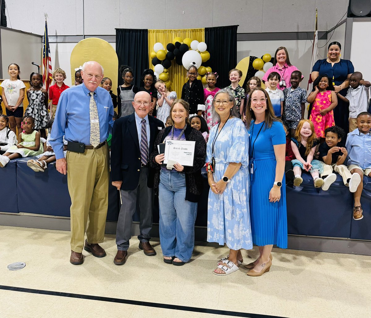 RachelEvans05's tweet photo. Congrats to Sarah Pauls at ASFL for being named the Air &amp; Space Forces Assn. TN Valley STEM Teacher of the Year!

Her innovative STEM instruction, robotics leadership, and hands-on learning experiences inspire students to become the next generation of scientists and engineers. 🚀 https://t.co/m5fqLBwLII