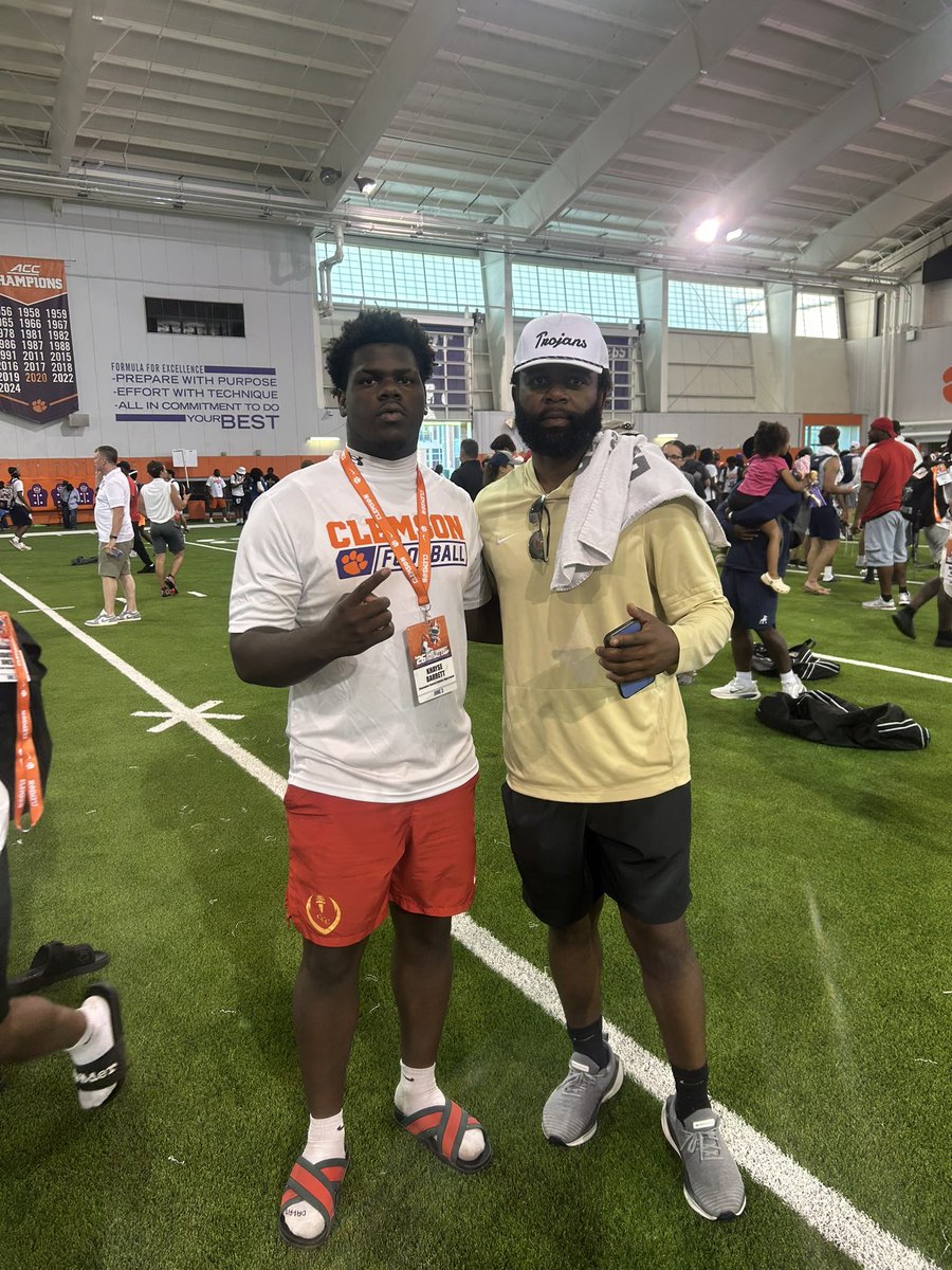 BarrettKhayse's tweet photo. Had a great time competing at @ClemsonFB camp. Looking forward to continuing the grind. #campszn #khaysengreatness 

@CJSPILLER @CoachRumph @TajhB10 @CoachWrightC 
@CoachCHarvey @CCCMaraudersFB @CCCMarauders @coachjaydavis @KeithMilner85 @von_so_trill @PrepRedzoneFL @jerrellyoung @DanKrauseCCC @CJBennett_08 @QBcoach1 @SuncoastPreps @polk_way