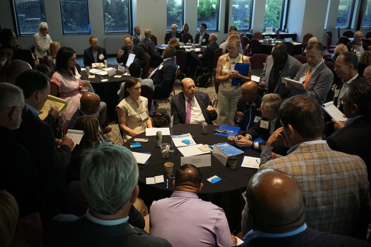 CDBankers's tweet photo. Two days of #2026CDBAPeerForum down, one to go!

Today's sessions covered a variety of topics, from affordability to coordinating federal advocacy. 

Thank you to @federalreserve Board Governor Michael S. Barr for kicking off our first full day of programming! https://t.co/qvdhlQa3sP