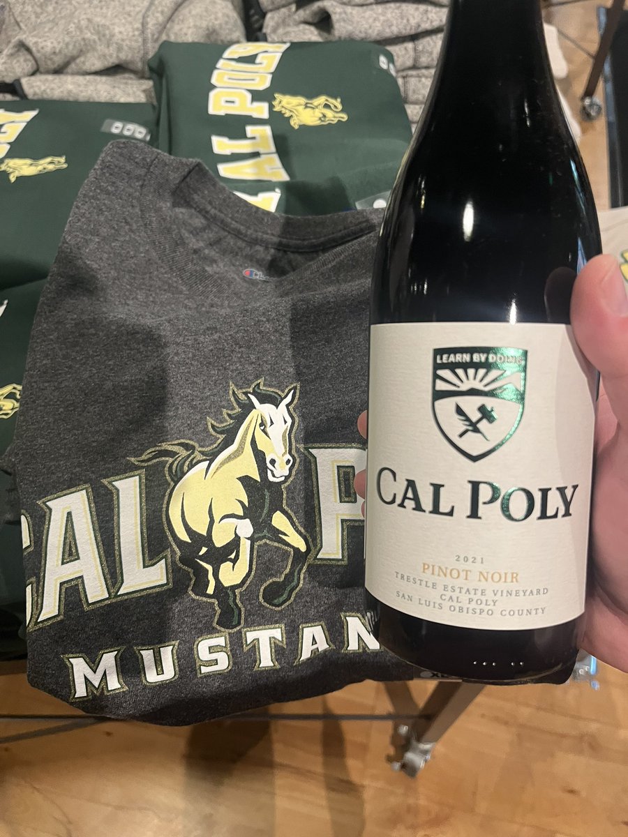 beaugbowden's tweet photo. I took these pics in the #CalPoly ⚾️ bookstore.

Their student-produced wine 🍷 is called, “C-“
😁😆😂

#WVU 🥇⚾️🏆 https://t.co/grZC4YXLqb