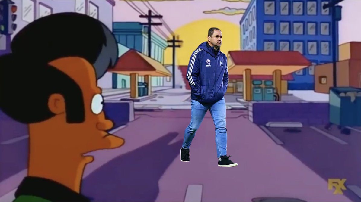 CapitanCalzon77's tweet photo. -Le regalaron un pase al MDC
-Le compraron 2 liga Mx
-Le regalaron 4 penaltís (queria 6) en una sola liguilla
-Le dejaron hacer alineaciones indebidas
-Tuvo que pagar para jugar unos 4tos de Final

Pero ahí va Jardine ,  el mejor DT de la Historia del Ave https://t.co/eW34MsZpqI