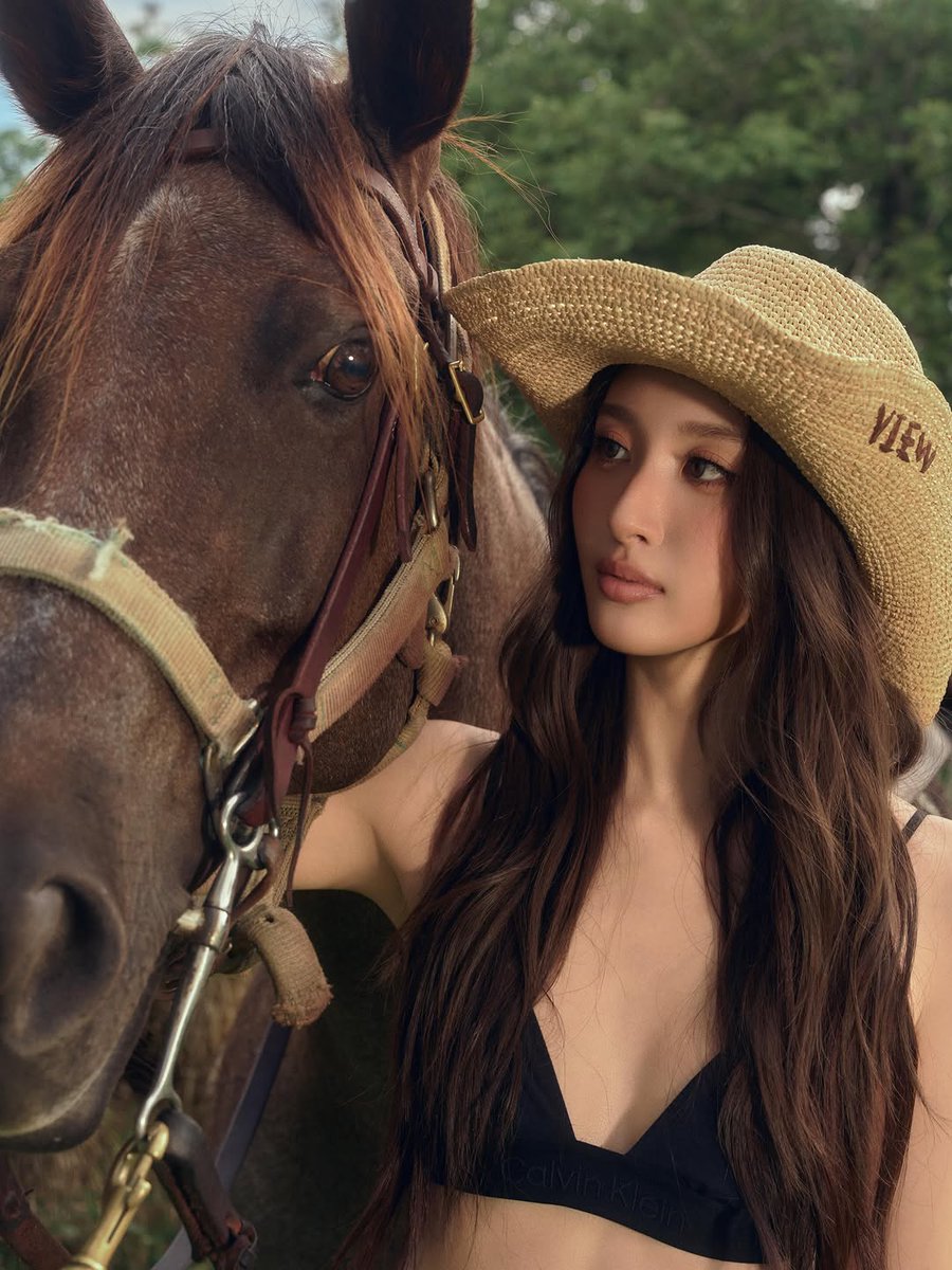 ViewMimBR's tweet photo. ( 📆 030626 | IG Post : @ view.benyapa ) 

24🐴 

#Viewbenyapa #สระอิของวว https://t.co/6j1nSm6yvl