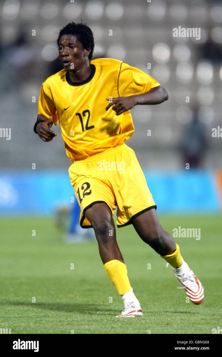 sammybartels's tweet photo. The story behind the Athens 2004 jerseys is pretty fascinating. The Meteors actually wore gear from three different brands. The yellow jersey you mentioned is a Nike top paired with pants from a different company. Observe the different fonts for the number 12 on Asamoah Gyan’s jersey and pants!