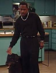 gl0ssyballs's tweet photo. @SceneinCinema This and the scene with the fake dog are the best physical comedy in the show https://t.co/edO4PudS02