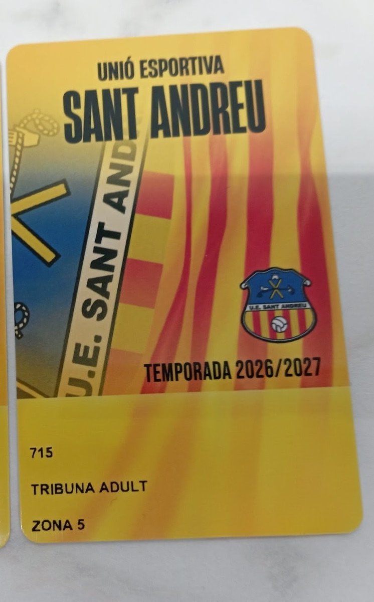 ariarlet's tweet photo. Un any més amb els millors colors @uesantandreu https://t.co/ugOor1DlsL