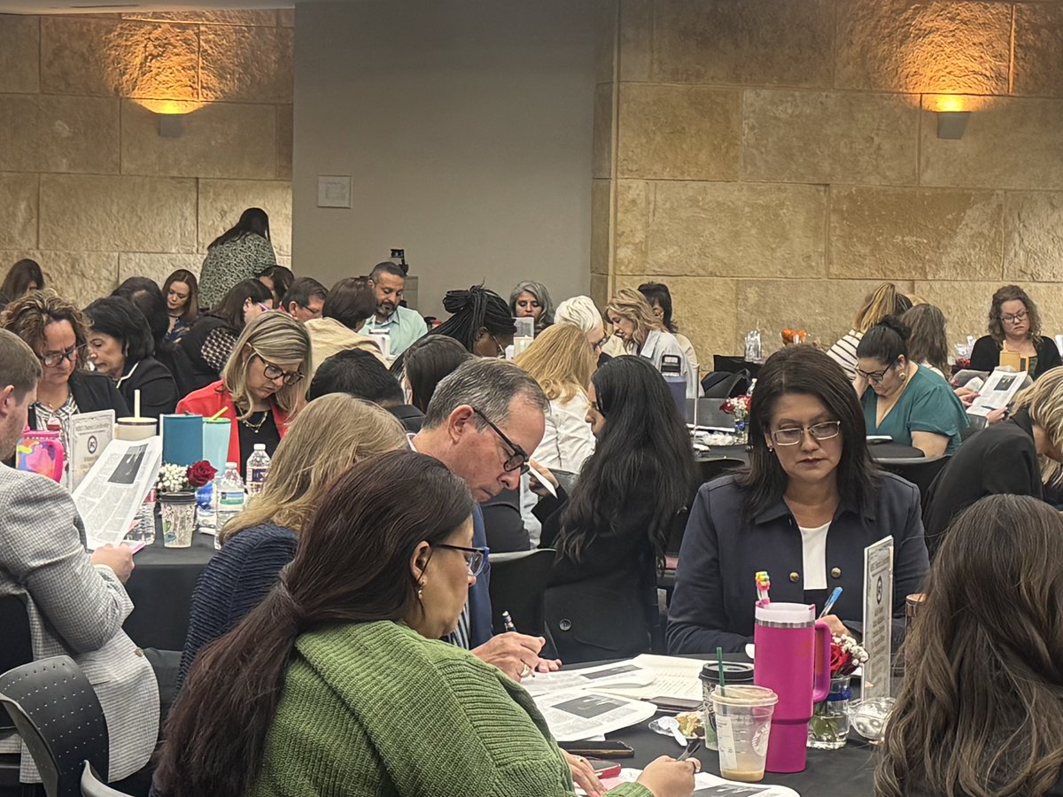 DrSDHoward's tweet photo. The year just ended, and we are #MISDProud to celebrate the accomplishments this year - we can celebrate for about 24 hours, and then we are back to work and ready to build on this momentum. So honored to lead alongside these @midland_isd leaders! #ExcellenceinAction https://t.co/K3fXPHUtq9