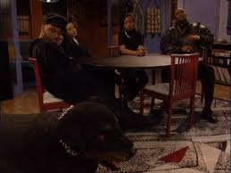 gl0ssyballs's tweet photo. @SceneinCinema This and the scene with the fake dog are the best physical comedy in the show https://t.co/edO4PudS02