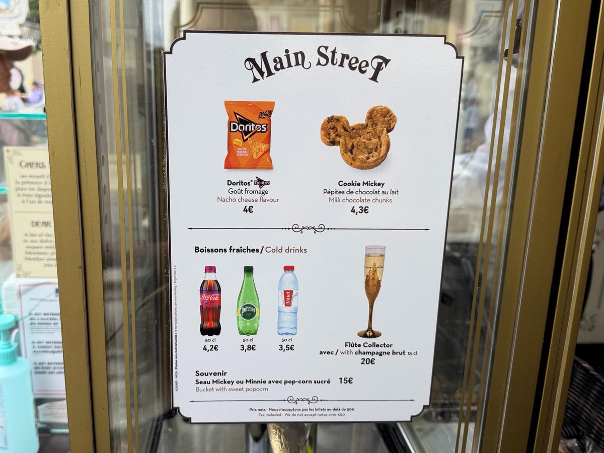 SoCal360's tweet photo. Only at Disneyland Paris. For $23.20, you can grab a glass of Champagne and stroll around the park while sipping on it 🍾🥂🇫🇷 https://t.co/jOrURcQN33