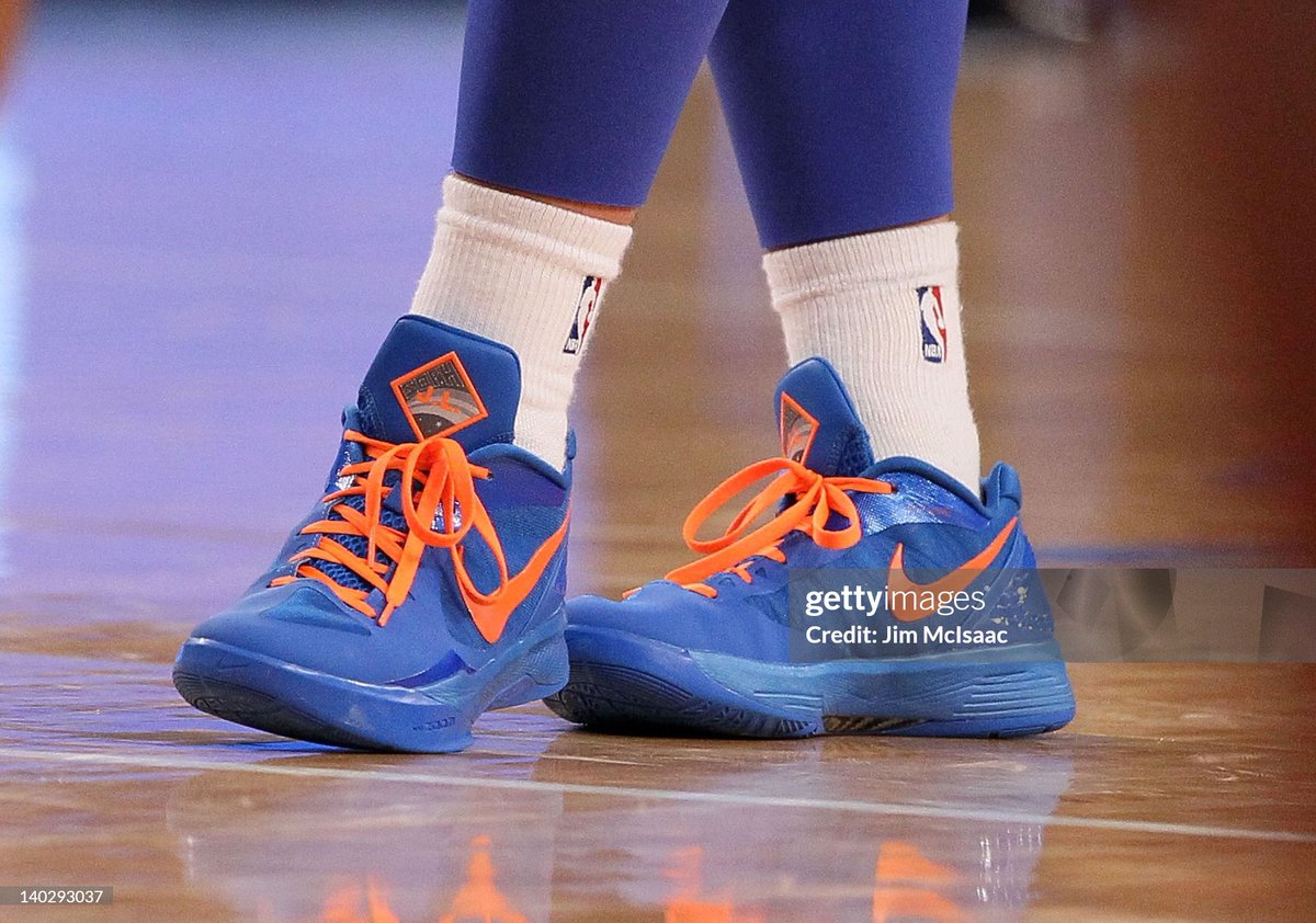 goatcollect's tweet photo. Another massive Knicks PE missing from the @ComplexSneakers list? @ianstonebrook 

Nike scrambled to create a PE for Jeremy Lin during Linsanity.

They got one to him by the end of February 2012. https://t.co/hnYLMWrn5u