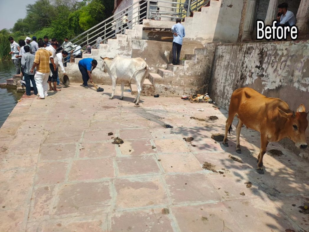 Swachhdholpur's tweet photo. वंदे गंगा जल संरक्षण अभियान 2026 के अंतर्गत धौलपुर जिले के ब्लॉक बसेड़ी में भूतेश्वर मंदिर के घाट पर सफाई कार्यक्रम आयोजित किया गया। जिसमे अधिकारी, कर्मचारी एवं सभी ग्रामीण जनों ने बढ़ चढ़कर हिस्सा लिया और मंदिर परिसर में साफ-सफाई व स्वच्छता रखने की अपील की।

#VandeGanga #धौलपुर https://t.co/t3hE2iWSYH