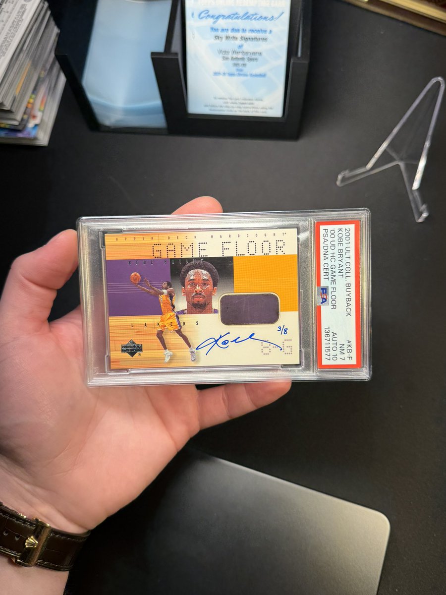 CardStore25064 tweet picture
