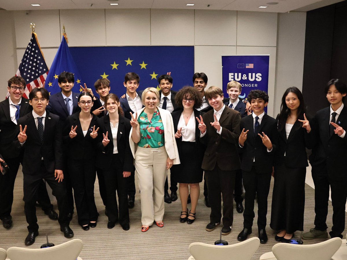 EUAmbUS's tweet photo. In 97 classrooms across America, our Euro Challenge lets young Americans think like economists, policymakers, and diplomats. Today, I welcomed 2026 winners @princetonK12 &amp; @GPSDistrict and took on one of the toughest parts of diplomacy: answering students’ hard-hitting questions. https://t.co/5q1F4k8Qp8