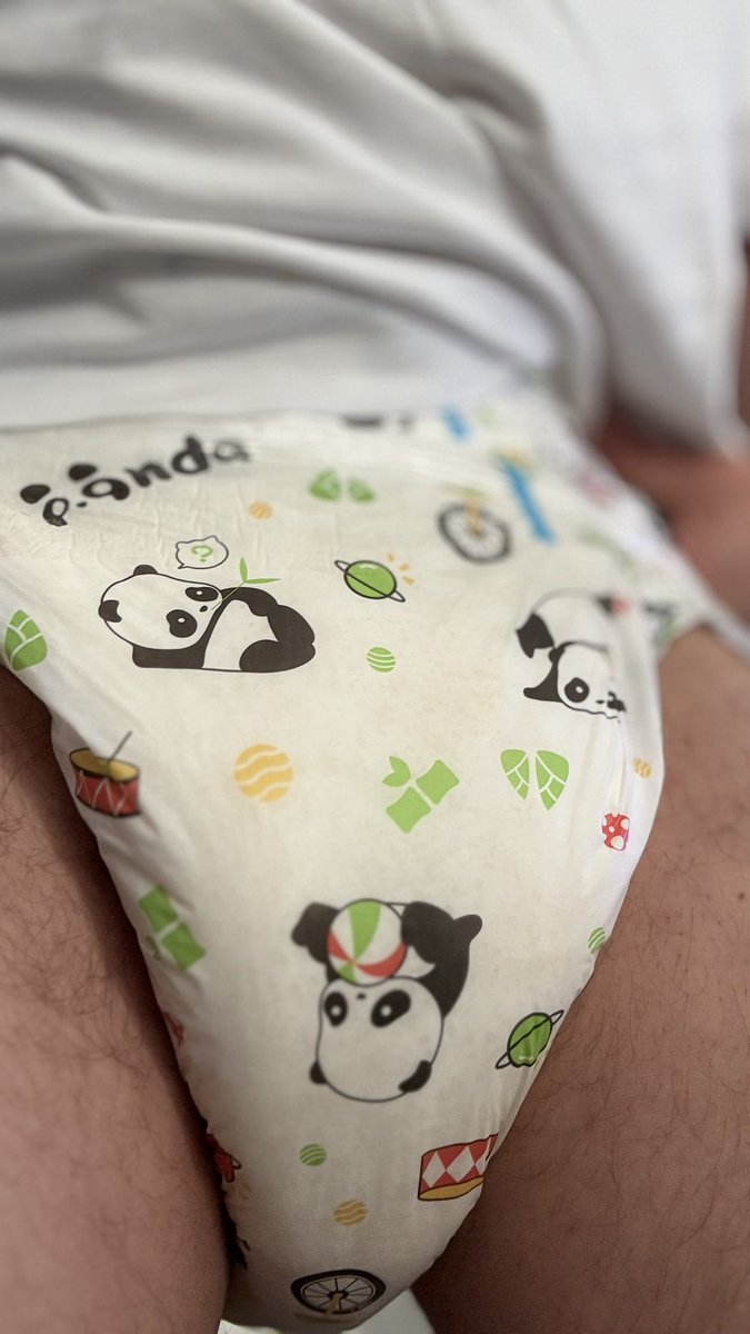 PaddedVlog's tweet photo. Nappies have to be pretty tough these days. https://t.co/oW4ADuyulo