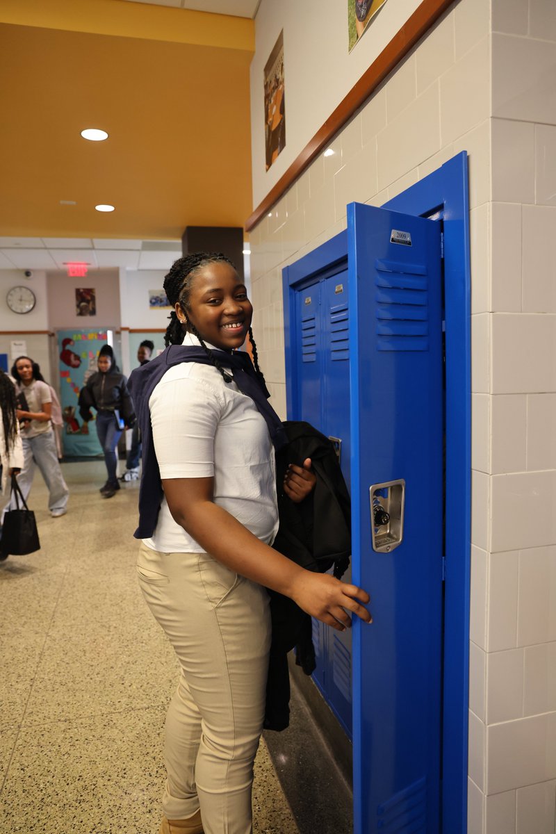 dcpublicschools's tweet photo. 📢Parents of rising 6th &amp; 9th graders: As you’re finalizing your summer plans, we want to make sure your student starts strong with DCPS Summer Bridge 2026!🌞

📅 Aug 3–6

Students can explore their new school, meet staff, and build community.

Contact your school for details! https://t.co/fivvj4GblH