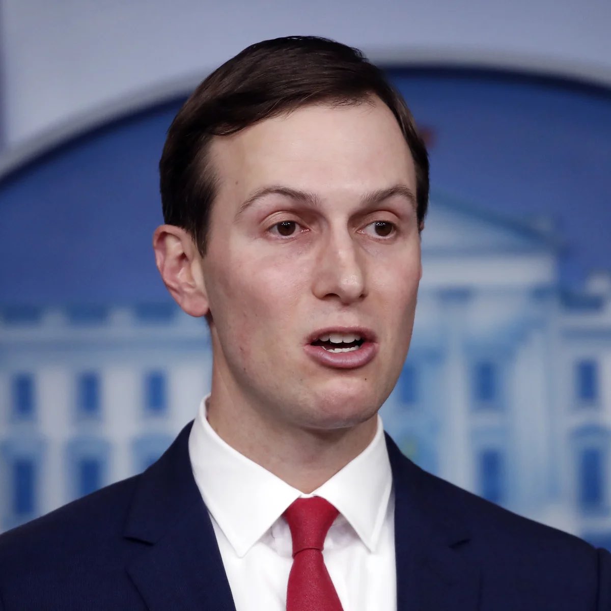 ErkaniHarbiyye's tweet photo. 🇦🇱Arnavutluk'un yolsuzlukla mücadele savcıları, 4 milyar dolarlık tatil köyü dolandırıcılığı soruşturması kapsamında Trump'un damadı Kushner'in Arnavutluk'taki şaibeli varlıklarını dondurdu.

🇦🇱Arnavutluk kıyılarında, Yahudilerle bağlantılı olduğu iddia edilen arazi kapma girişimi, dolandırıcılık soruşturmaları ve öfkeli halk protestoları nedeniyle çöküyor.

🇦🇱Arnavutluk, fakir ama ciddi bir devlet olduğunu kanıtladı. Emir altında olmayan yargı mekanizmasının bir ülkenin İzzet-i nefsini nasıl koruduğunu görüyoruz.