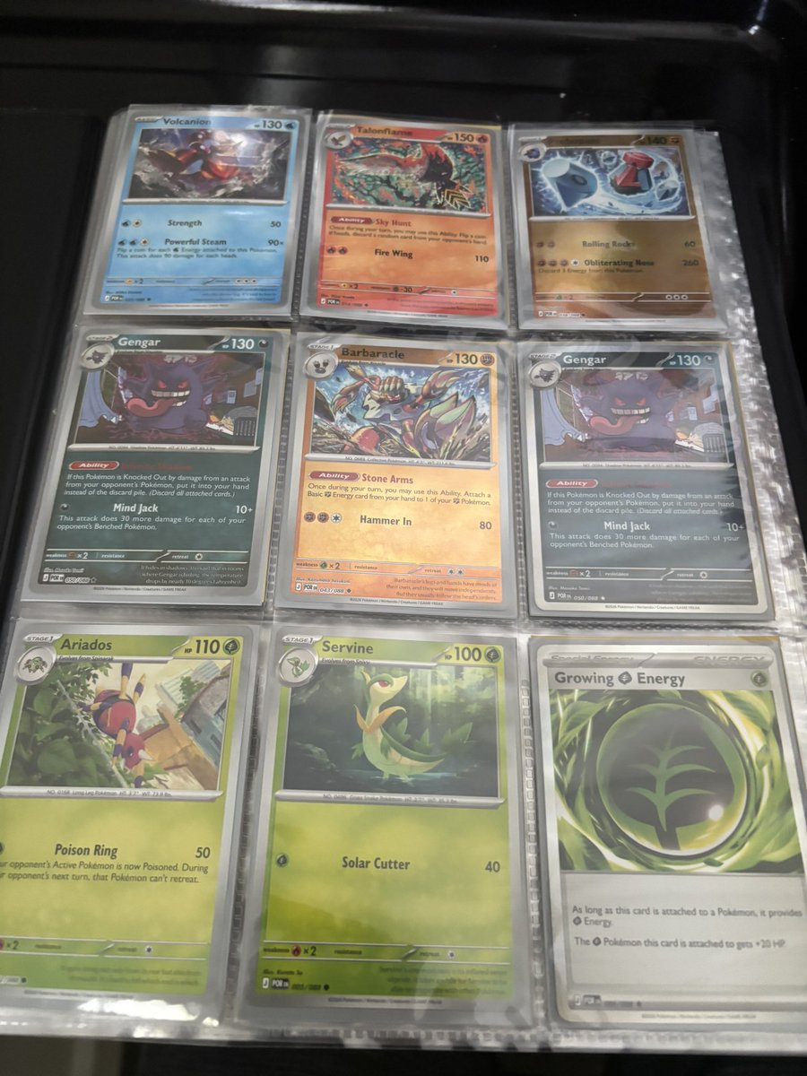 IcyBeeWing's tweet photo. My card collecting is off to a good start! (I’m just collecting the cards I think look cool or are adorable) https://t.co/auTRK9UBsU