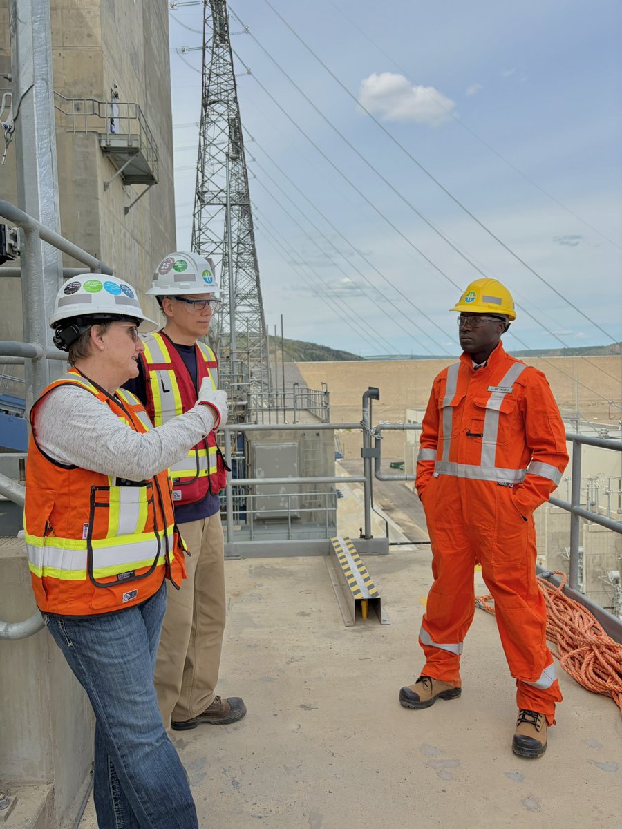 G_Anderson1's tweet photo. Great tour of the John Horgan Dam and Generating Station which generates enough electricity to power the equivalent of 500,000 homes across B.C.

Thanks to the skilled workers who keep it running.

Exciting days ahead.

#bcpoli #hydropower https://t.co/zwaXmLa7AM