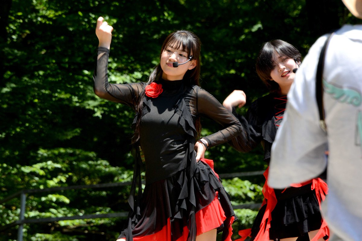 WkV7XTMxf4WJUIM's tweet photo. 5/31(日)那須町にあるフィランドの森で
行われた、~アイドル モルック大会~での
Ultra Addict(ウルトラアディクト)
のNonさんのライブ写真です。-2/4。
#UltraAddict
#ウルアディ https://t.co/L9k0TjRWiM