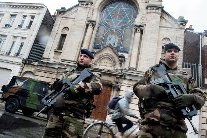 entoliberal's tweet photo. @KeepCanStrong Mass deportation of Muslims from France would end the country’s crisis of attacks on Jews. No longer would synagogues need military guards. No longer would Jews have to fear their shops being sprayed with bullets. https://t.co/c0hCA7m6gm