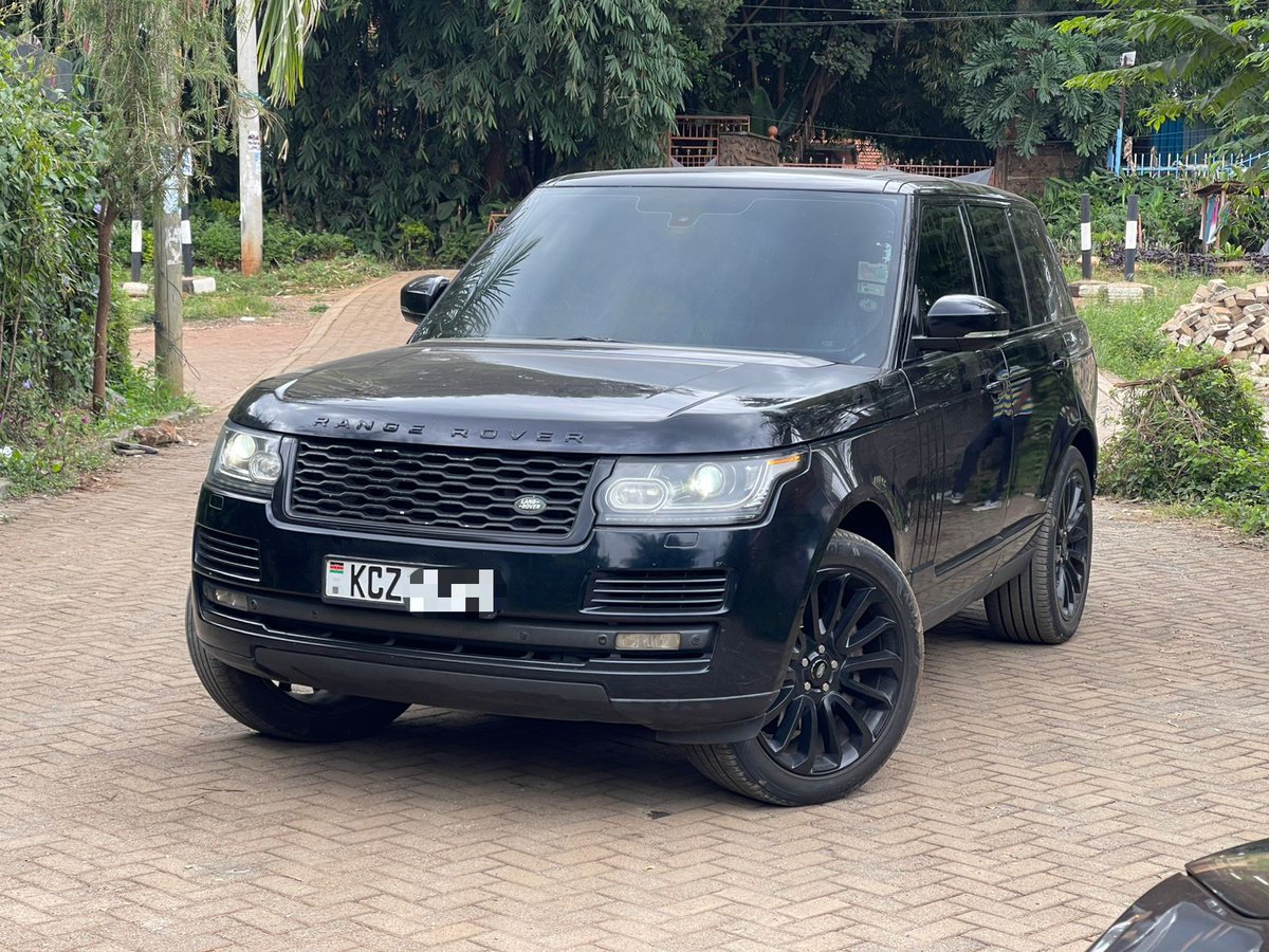 KevMbugz's tweet photo. 2013 Range Rover Vogue (Autobiography)
*4400cc Diesel
*Has a Sunroof 

💰KES 5.85M 
0796943616//0113284843 https://t.co/gk00sPMcCj