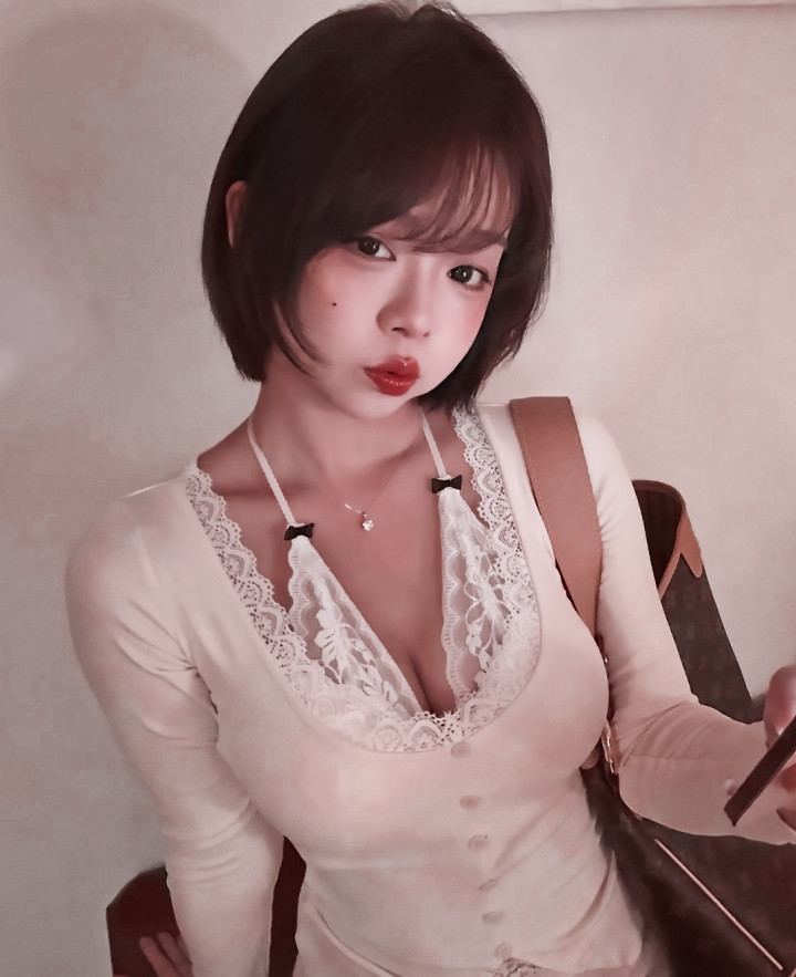 novaastrocat's tweet photo. ㅤㅤ ㅤㅤㅤ                    ㅤ                                        ㅤ ㅤㅤㅤ                    ㅤㅤ                     ㅤㅤㅤ                    thinkin' 'bout me

📍 https://t.co/L549R0WUaC

#femboy #nsfw #sexrol #omega https://t.co/BzZL2h4E7g