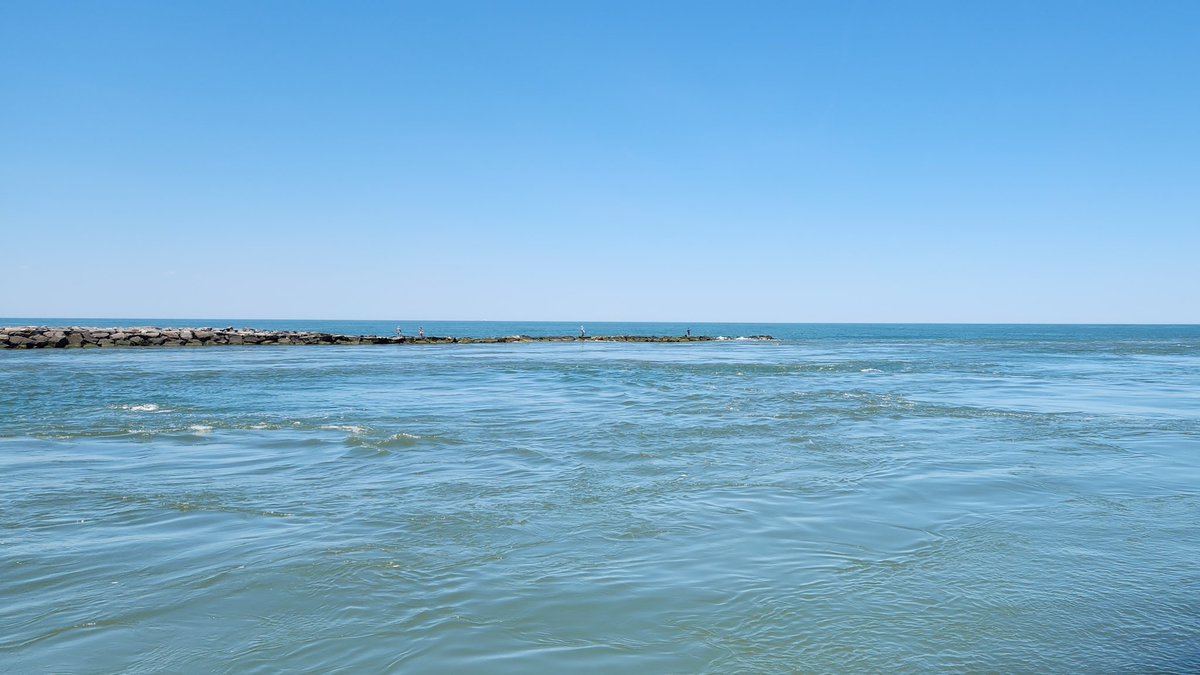 Delmarkva's tweet photo. Endless blue. Indian River Inlet DE https://t.co/YbTIC8tbq4