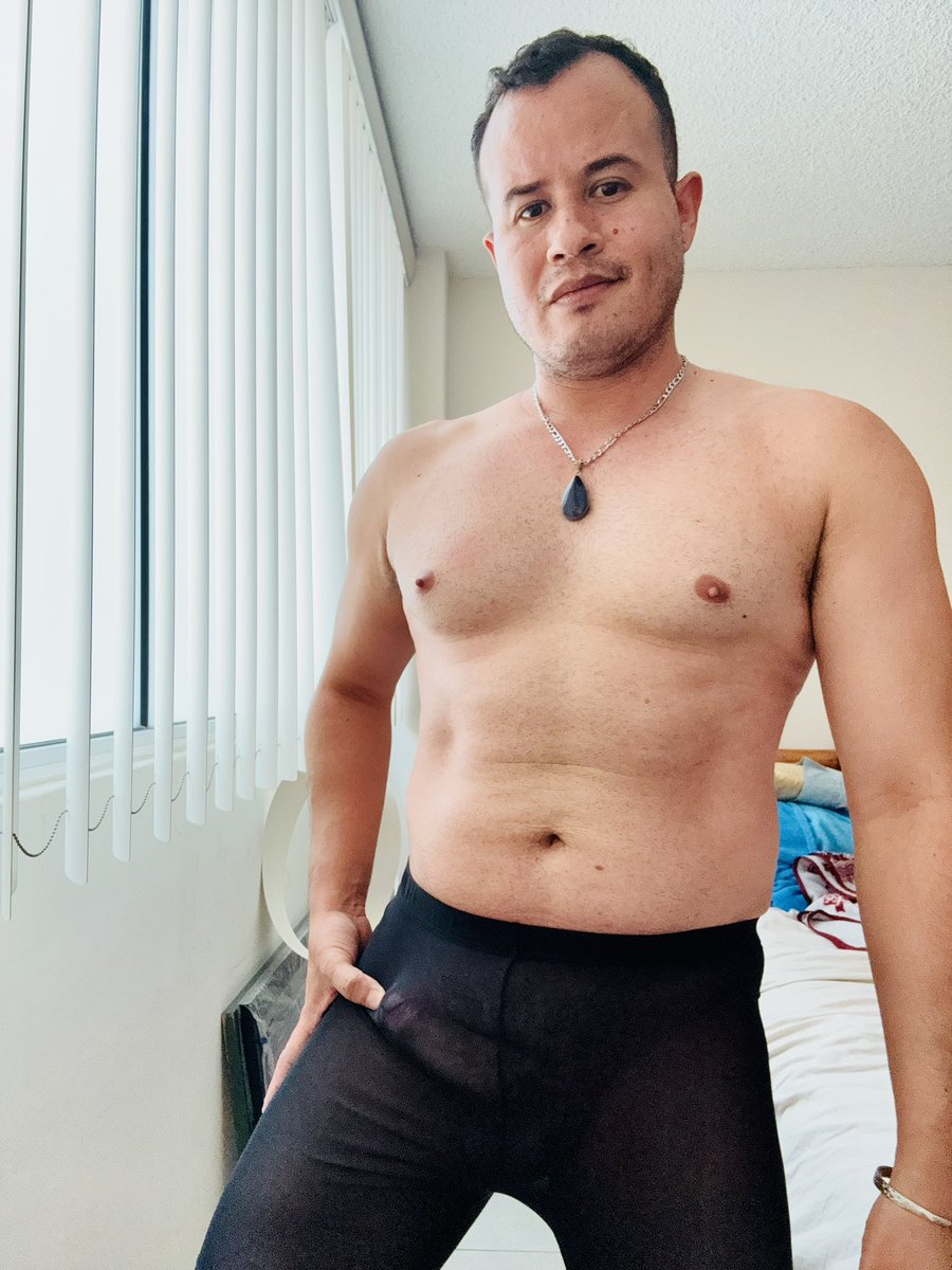 Hugo_FXXX's tweet photo. Me dijeron que este mes se vale mostrar de más . https://t.co/uXvybM2gKp