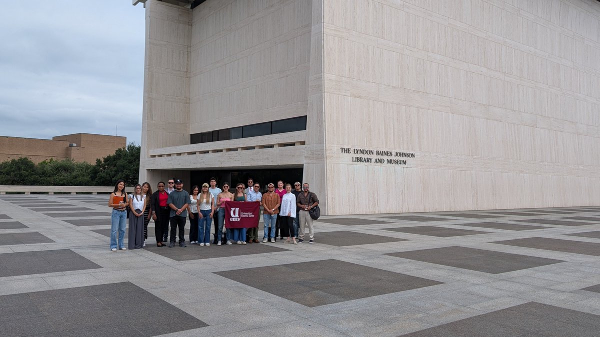 RichardAlbert's tweet photo. 🤩 Day 3 of our summer program on "Contemporary Challenges in Constitutional Democracies," hosted by the Constitutional Studies Program here at @UTexasLaw in partnership with the Graduate School of Law at UEES @PostDerechoUEES @uees_ec.  

🏛️ We began the day with tour of the LBJ Presidential Library @LBJLibrary, with lectures to follow on subjects in constitutional law and democracy.  

🙏🏽 Thank you to @palarconpe @pame_j_aguirre for co-hosting this annual program with me.