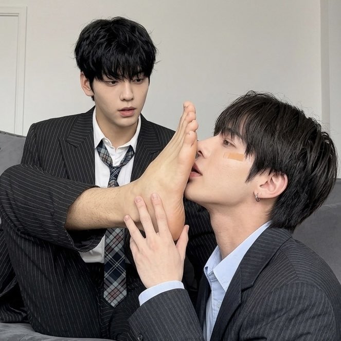 YourIdolsFeet's tweet photo. Sᴏᴏʙɪɴ ʙᴇɪɴɢ ᴀ ɢᴏᴏᴅ ʟᴇᴀᴅᴇʀ https://t.co/FZcRNJJMjY
