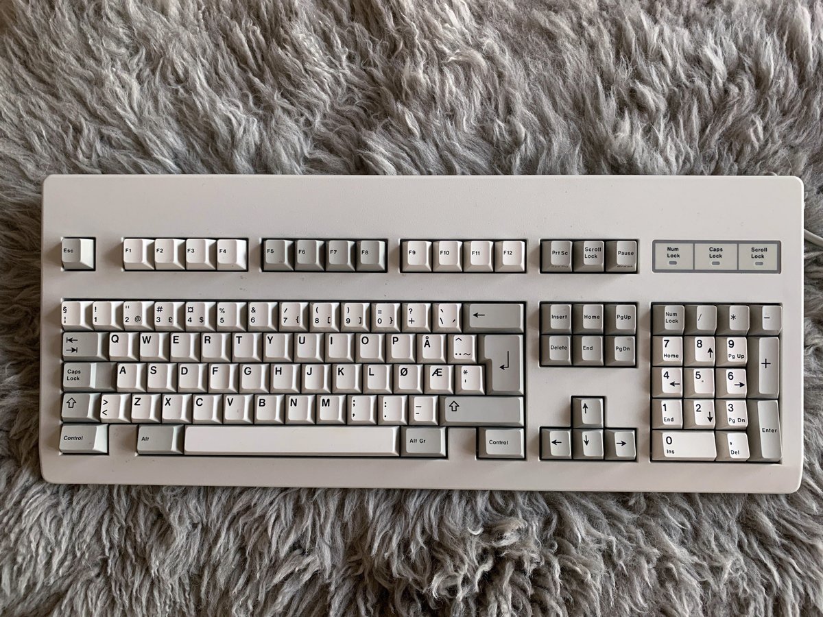 Keyboards_bot's tweet photo. https://t.co/PhfF8V59Yz
