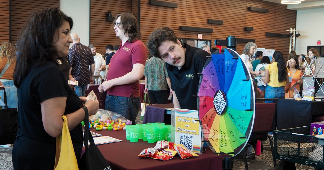 TXSTGradCollege's tweet photo. 🌟SAVE THE DATE🌟 New Graduate Student Orientation: Meet &amp; Greet!

Register and join us on August 11 in San Marcos and August 17 in Round Rock for an opportunity to meet fellow graduate students, browse university-wide resources, win prizes, and more.

🔗https://t.co/juP0agwkQA https://t.co/V9fraRgDQU