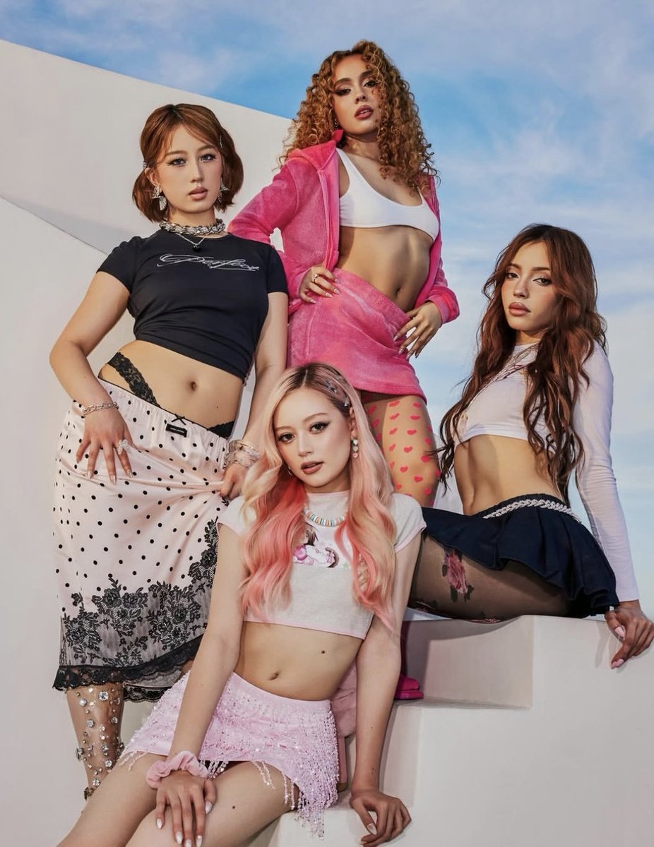savannasgf's tweet photo. THYE LOOK SO GOOD OMGGG https://t.co/HAX3M74ZHf