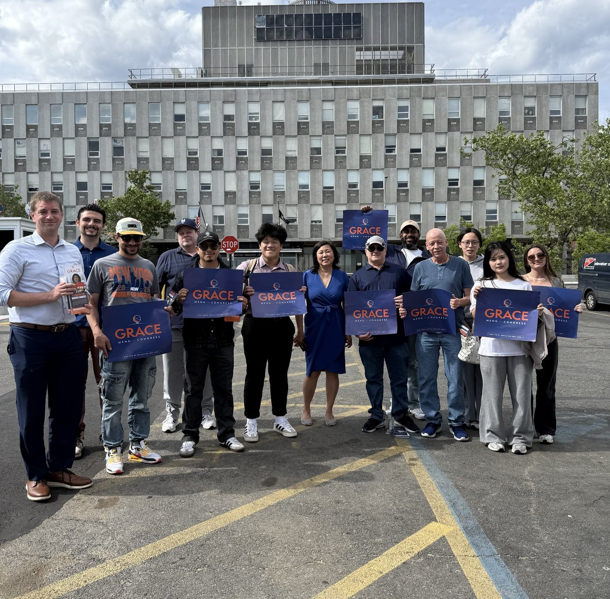 Grace4NY's tweet photo. New Yorkers can start casting their ballots soon, and our team is making sure that our neighbors know about our re-election campaign! https://t.co/7uz5gP37PM