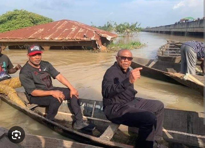 kambbi's tweet photo. @Bayo_Bilisi @AdeHardemola @AdemolaOgudu @AmodaOgunlere @BusayoAdemiku1 @governmentinubu @HighChiefOkoro @oluwasayfunmi @woye1 @EleluAyoola @funshographix ✌🏼 https://t.co/BfSzV4E21o